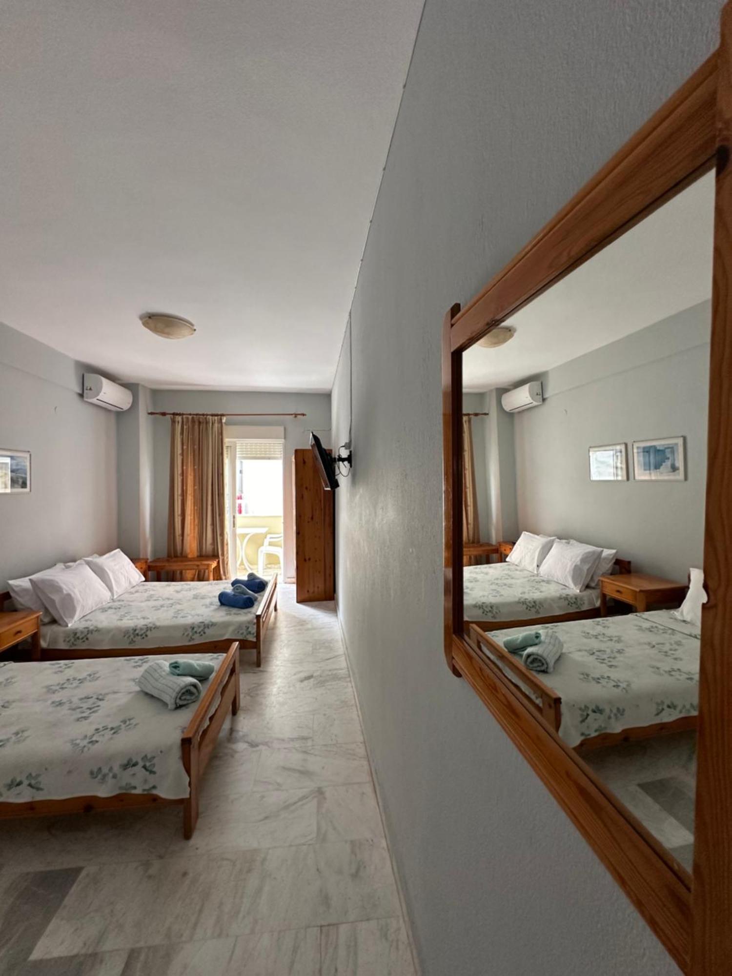 Olympic Beach Rooms Pokoj fotografie